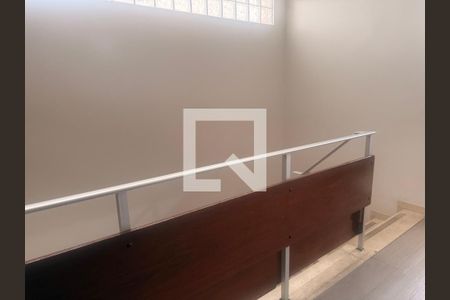 Corredor de casa de condomínio à venda com 3 quartos, 234m² em Indianópolis, São Paulo