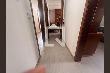 Corredor de casa de condomínio à venda com 3 quartos, 234m² em Indianópolis, São Paulo