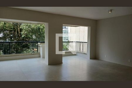 Apartamento à venda com 3 quartos, 230m² em Vila Uberabinha, São Paulo
