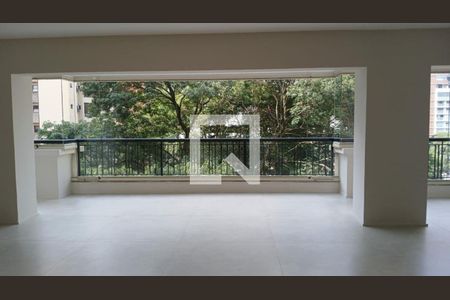 Apartamento à venda com 3 quartos, 230m² em Vila Uberabinha, São Paulo