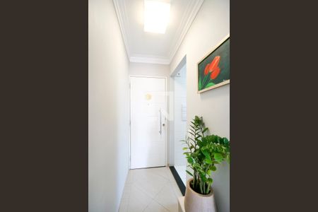 Hall de entrada de apartamento à venda com 3 quartos, 64m² em Vila Carrão, São Paulo