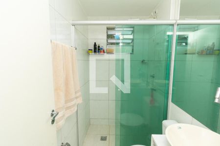 Banheiro de apartamento à venda com 2 quartos, 52m² em Sapucaias, Contagem