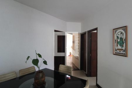 Sala de casa à venda com 4 quartos, 245m² em São João Batista, Belo Horizonte