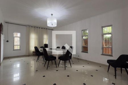 Sala e Sala de Jantar de casa à venda com 3 quartos, 300m² em Vila Rosalia, Guarulhos