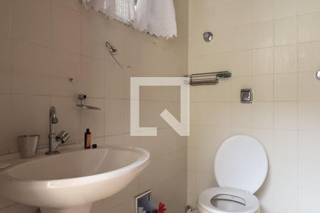 Banheiro 1 de casa à venda com 3 quartos, 300m² em Vila Rosalia, Guarulhos