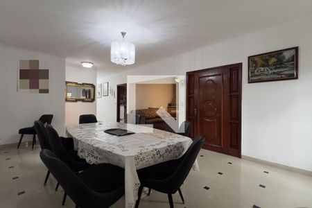 Sala e Sala de Jantar de casa à venda com 3 quartos, 300m² em Vila Rosalia, Guarulhos