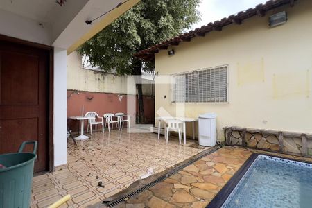 Área externa de casa à venda com 3 quartos, 300m² em Vila Rosalia, Guarulhos