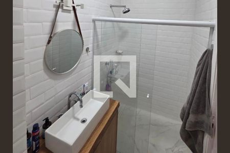 Banheiro Social de apartamento para alugar com 1 quarto, 32m² em Barra da Tijuca, Rio de Janeiro