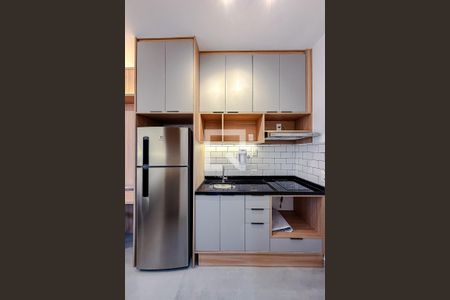 Cozinha de kitnet/studio para alugar com 1 quarto, 21m² em Paraíso, São Paulo