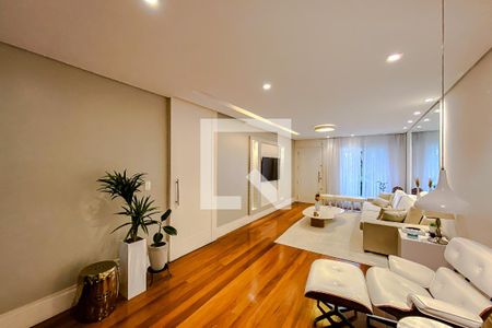 Sala de casa à venda com 4 quartos, 250m² em Mooca, São Paulo