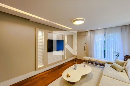 Sala de casa à venda com 4 quartos, 250m² em Mooca, São Paulo