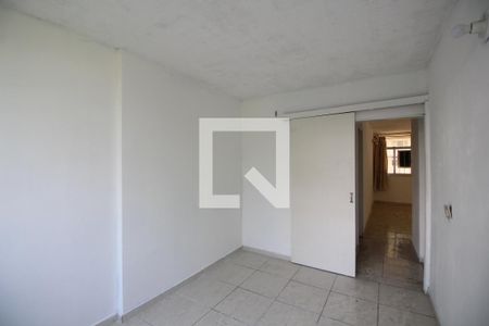 Quarto 1 de apartamento para alugar com 2 quartos, 57m² em Taquara, Rio de Janeiro