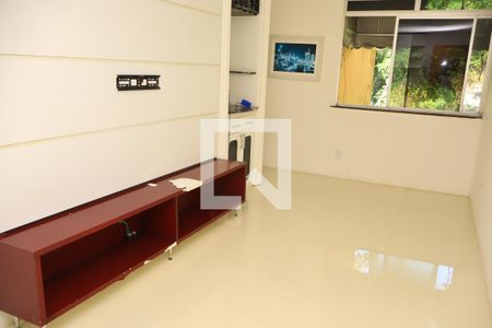 Sala de apartamento para alugar com 2 quartos, 60m² em Vale dos Lagos, Salvador