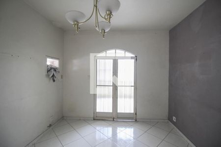 Suíte de casa para alugar com 2 quartos, 200m² em Centro, Mesquita