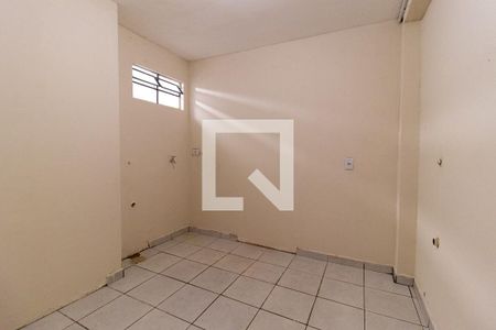 Quarto  de casa para alugar com 1 quarto, 35m² em Sítio Cercado, Curitiba