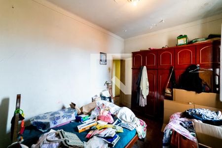 Suíte de casa à venda com 4 quartos, 400m² em Sagrada Família, Belo Horizonte