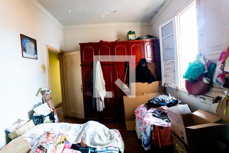 Suíte de casa à venda com 4 quartos, 400m² em Sagrada Família, Belo Horizonte