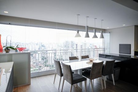 Varanda Goumert de apartamento à venda com 3 quartos, 124m² em Vila Gumercindo, São Paulo