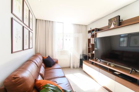 Sala de apartamento à venda com 2 quartos, 57m² em Conjunto Residencial José Bonifácio, São Paulo