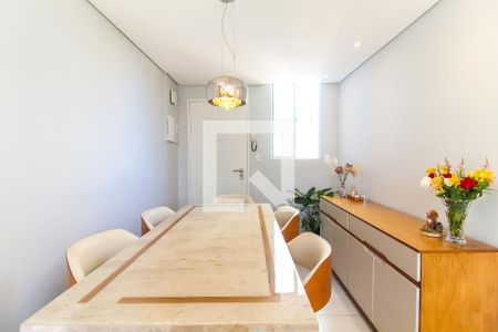 Sala de apartamento à venda com 2 quartos, 57m² em Conjunto Residencial José Bonifácio, São Paulo