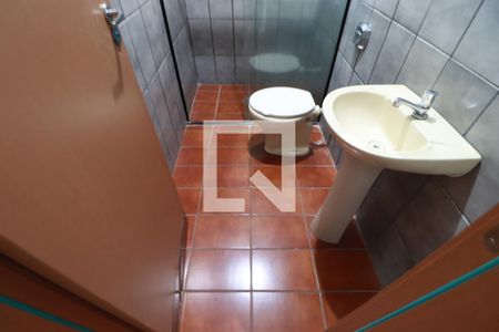 Banheiro  de casa para alugar com 1 quarto, 60m² em Jardim Maria Goretti, Ribeirão Preto