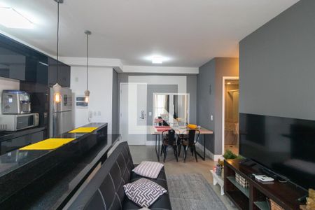 Sala de apartamento à venda com 2 quartos, 67m² em Cambuí, Campinas