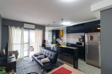 Sala de apartamento à venda com 2 quartos, 67m² em Cambuí, Campinas