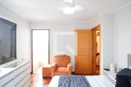 Suíte de apartamento à venda com 4 quartos, 140m² em Santo Antônio, São Caetano do Sul