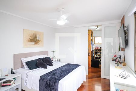 Suíte de apartamento à venda com 4 quartos, 140m² em Santo Antônio, São Caetano do Sul