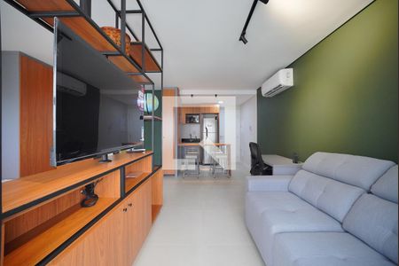 Sala de kitnet/studio para alugar com 1 quarto, 45m² em Coloninha, Florianópolis