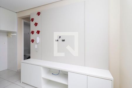 Sala/Cozinha de apartamento para alugar com 2 quartos, 32m² em Vila Carmosina, São Paulo