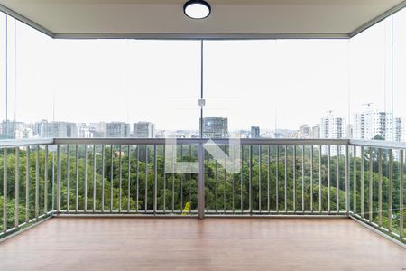 Apartamento para alugar com 3 quartos, 179m² em Vila Suzana, São Paulo