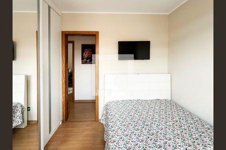 Quarto 1 de apartamento à venda com 3 quartos, 70m² em Sagrada Família, Belo Horizonte