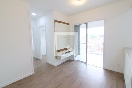 Sala de apartamento para alugar com 2 quartos, 50m² em Vila Osasco, Osasco