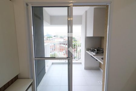 Sala de apartamento para alugar com 2 quartos, 50m² em Vila Osasco, Osasco