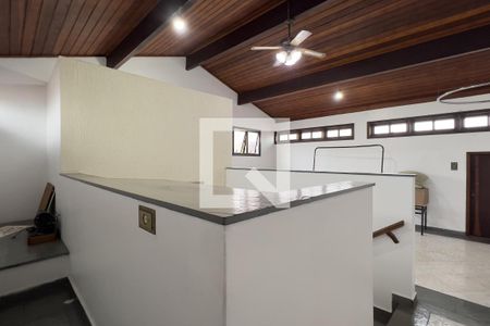 Sótão de casa para alugar com 3 quartos, 289m² em Vila Rosalia, Guarulhos
