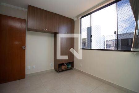 Quarto de apartamento para alugar com 2 quartos, 63m² em Sobradinho I, Brasília