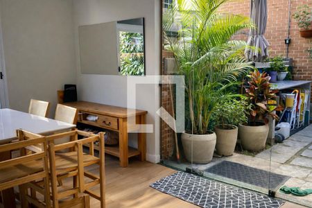 Casa à venda com 4 quartos, 213m² em Botafogo, Rio de Janeiro