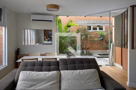 Casa à venda com 4 quartos, 213m² em Botafogo, Rio de Janeiro