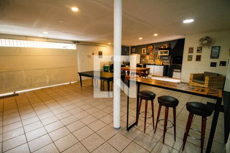 Garagem de casa para alugar com 3 quartos, 180m² em Guilhermina, Praia Grande