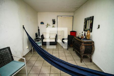 Garagem de casa para alugar com 3 quartos, 180m² em Guilhermina, Praia Grande