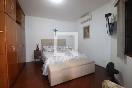 Quarto 1 suíte  de casa à venda com 3 quartos, 380m² em Vila Aquilino, Santo André