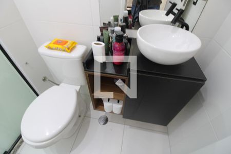 Banheiro do quarto de apartamento para alugar com 1 quarto, 28m² em Vila Penteado, São Paulo