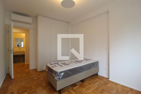 Quarto 1 de apartamento para alugar com 3 quartos, 122m² em Itaim Bibi, São Paulo