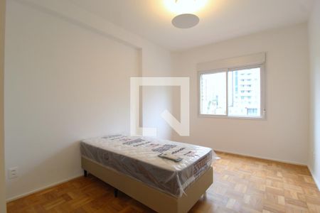 Quarto 1 de apartamento para alugar com 3 quartos, 122m² em Itaim Bibi, São Paulo