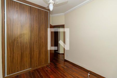 Quarto 1 de apartamento para alugar com 3 quartos, 120m² em Ouro Preto, Belo Horizonte