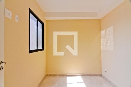 Quarto 1 de apartamento para alugar com 2 quartos, 40m² em Vila Albertina, São Paulo