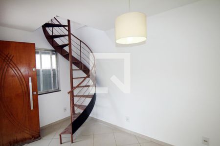 Sala de casa para alugar com 3 quartos, 90m² em Penha, Rio de Janeiro