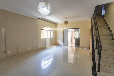 Sala  de casa à venda com 4 quartos, 298m² em Conceição, Diadema