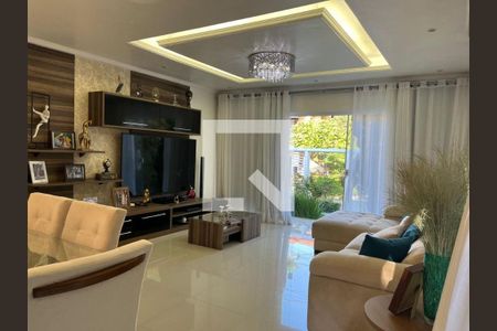 Casa à venda com 4 quartos, 165m² em Maria Paula, Niterói